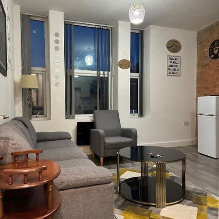Icon Residencia Apartment Manchester Exterior photo
